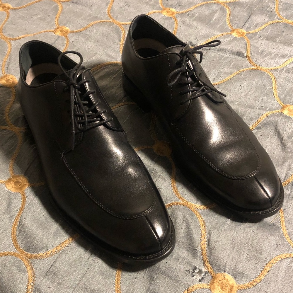 206 Collective Black Leather Split-Toe Oxford